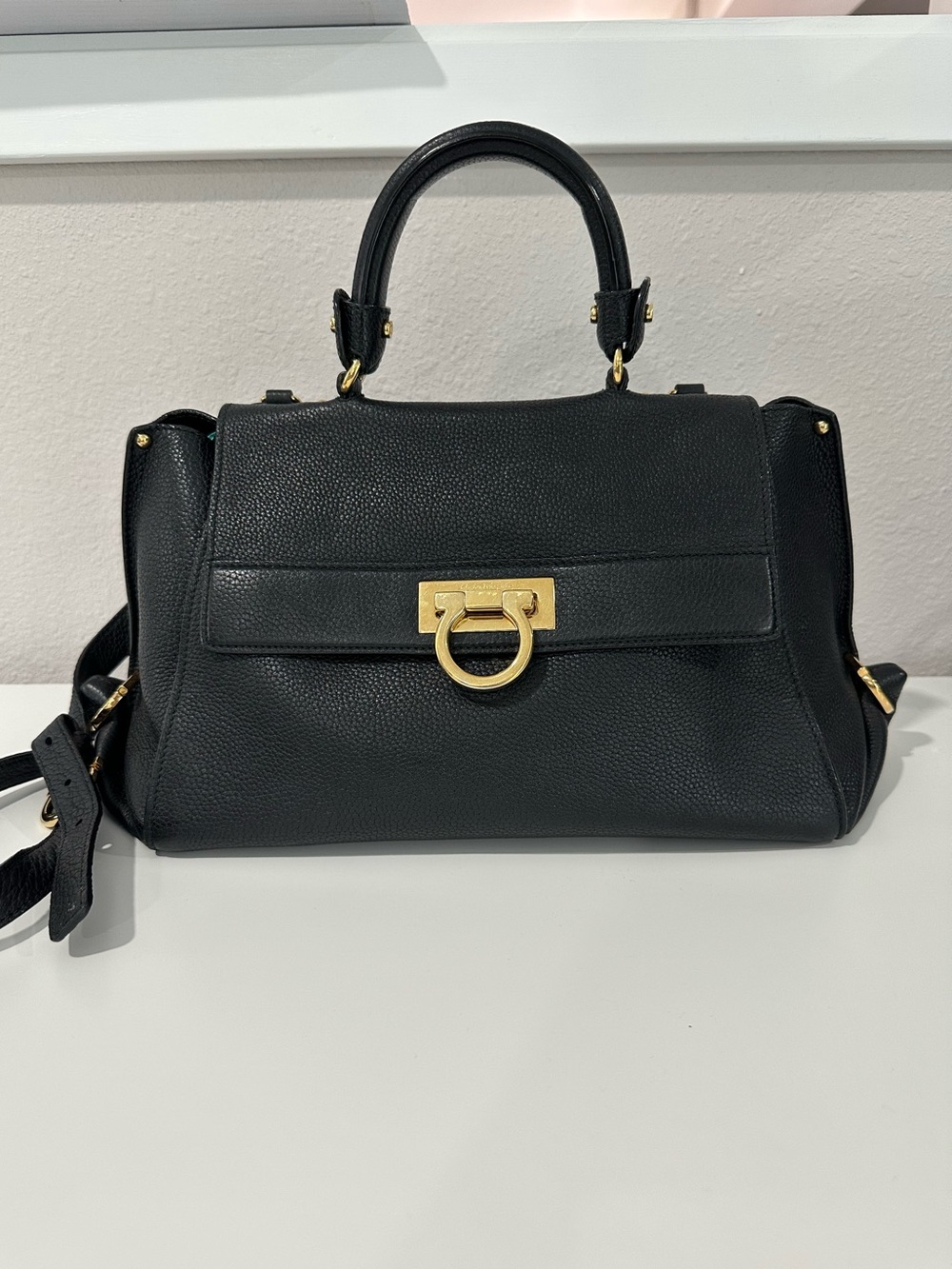 FERRAGAMO GANCINI SOFIA BLACK HANDBAG